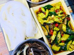 -柳州人田螺鸭脚煲(农院路1店)