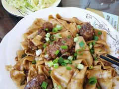 -壹阁胡羊焖饼(特色小吃街店)