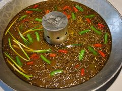 -爱你您·自家鱼塘·活水喷泉鱼火锅(八里店)