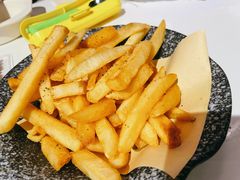 -春树下·树屋花房西餐厅(罍街AS1980店)