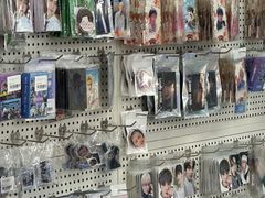 -Love Star追星馆(上海大悦城店)