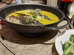 鱼头火锅-力力渔港涉外店