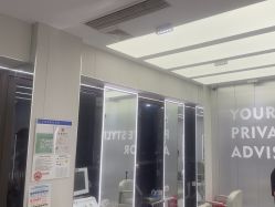 -PE SALON
