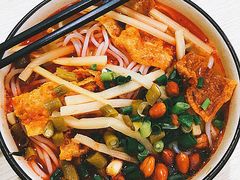 原味柳州螺蛳粉-忆螺巷螺蛳粉(步行街小巷店)