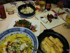 -方鼎食府