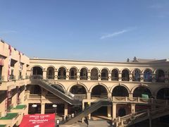 -王府井奥莱临潼小镇(临潼店)
