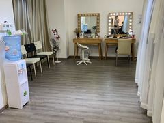 -哈喽似喜照相馆(红谷滩万达店)