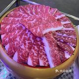 这是来到了小香港吗🇭🇰……