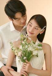 -喜爱高定婚纱摄影