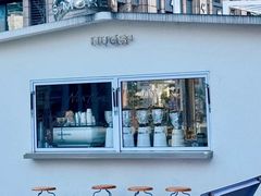 -HUGS coffee(东区店)