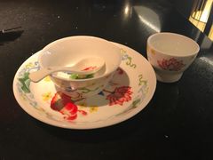 民国风的餐具-老头儿油爆虾·知味杭州(爱琴海购物中心)