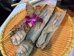 -鲜入围煮花胶鸡海鲜火锅