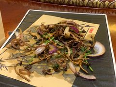 -梅花香里大酒店(郁金香路店)