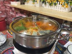 -弘烨 贵州酸汤 鱼火锅(东财店)