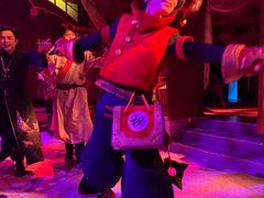 -暴风岛沉浸式体验馆(百联世纪店)