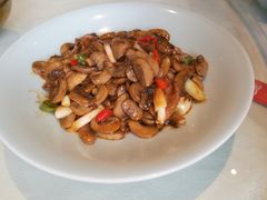 蘑菇炒肉-宛平李记火锅(东关街店)