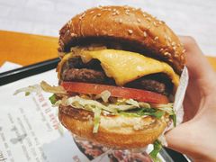 -The Habit Burger Grill 哈比特汉堡(复兴soho店)