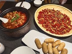 -万重锦·人文川菜馆(骡马市店)