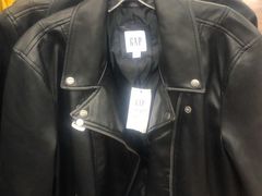 -GAP(王府井奥莱·香江小镇店)