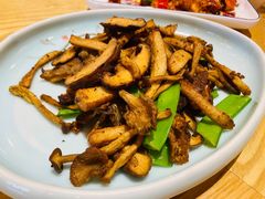 鹅肝酱爆杂菇-德胜轩正宗顺德菜(宝安沙井会展中心店)