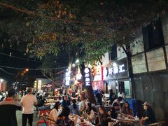 -十一街苍蝇馆子转经消江湖菜(九眼桥十一街店)