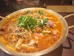 -张翻越·川渝冒菜·武汉黑鸭煲(城北万象城店)