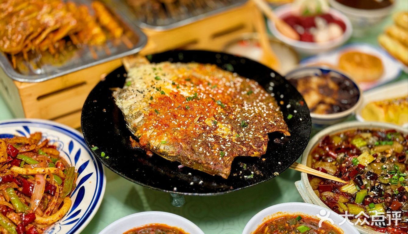 一定要带朋友来这家美食集合店，太赞了！