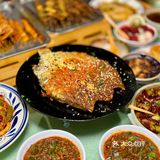 一定要带朋友来这家美食集合店，太赞了！