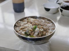-正宗杨记普洱酸醋米线(总店)