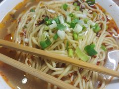 -郧阳酸浆面黄家面馆(郧阳路店)