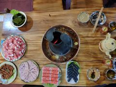 东镇肥牛-东镇老火锅(长春路首店)