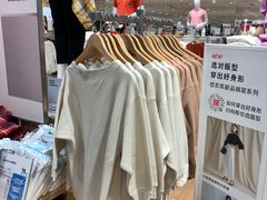 -优衣库(南宁江南万达店)