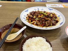-肖四女乐山跷脚牛肉(滨江天街店)