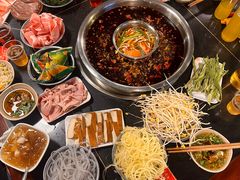 -邓莽子老火锅(中兴路总店)