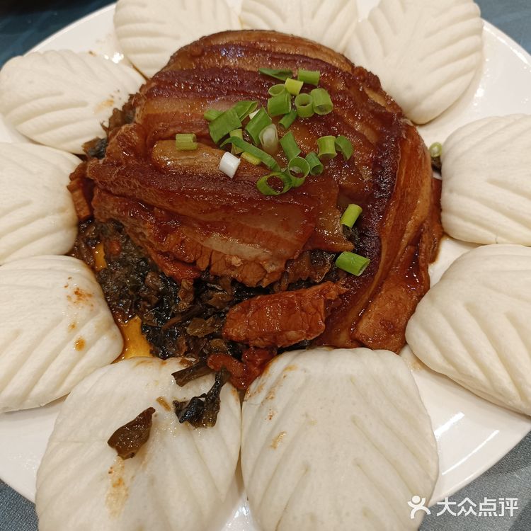 与热情的井陉跑友联谊，一起跑完山地半程马拉松后在此小聚！