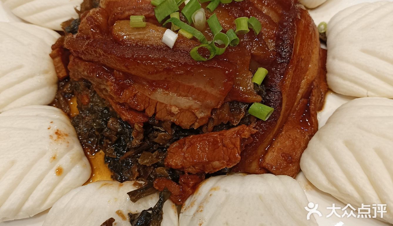 与热情的井陉跑友联谊，一起跑完山地半程马拉松后在此小聚！