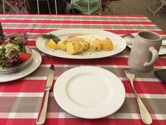 -布劳伽斯特豪夫哈尔施塔特宾馆