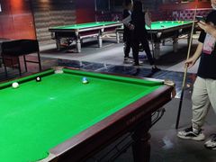 -夜时尚台球俱乐部(汉阳摩尔城店)