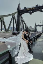 -雪中彩影婚纱摄影·微光艺术中心