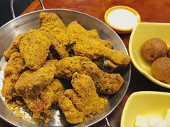 -BHC炸鸡(明洞总店)