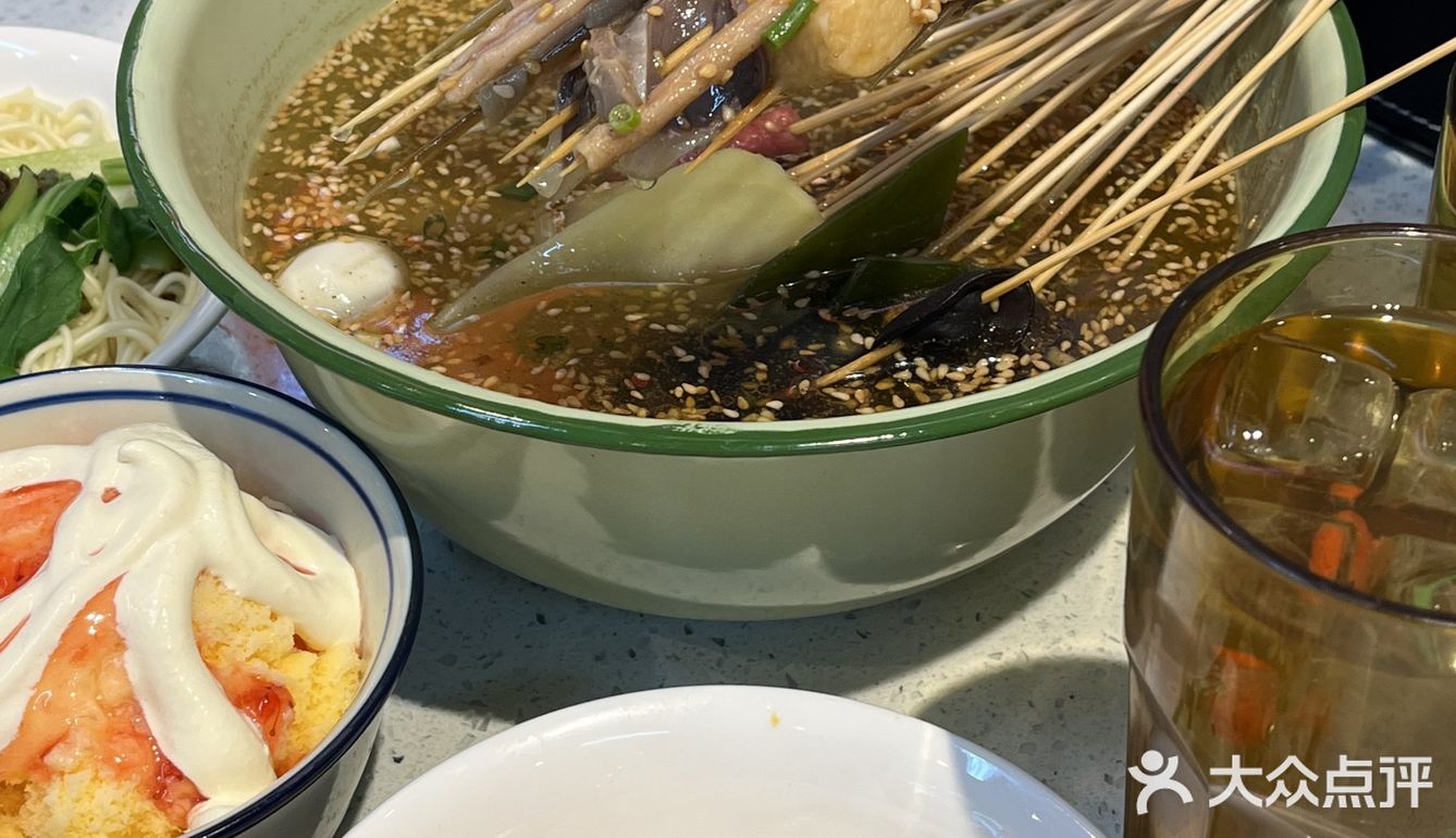 谁还没吃过这家川味小吃店！