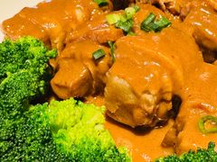 炮弹芋头扣肉卷-汤城小厨•粤菜•靓汤(苏州街店)