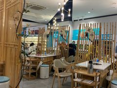 大堂-屋头串串(新街里店)