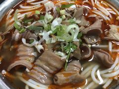 -薛记襄阳香辣牛肉面(平安路店)