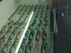 android_upload_pic-提一眼镜·蔡司·依视路(小寨店)