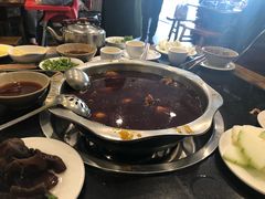-冯记香辣兔火锅(茶店子总店)
