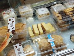 -光明牛奶棚(南泉店)