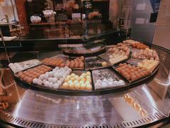 -Laderach 莱德拉(上海环贸iapm店)