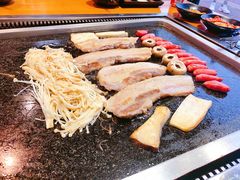 -小黑猪石板烤肉(皇冠花园店)