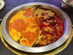 -沸炉重庆老火锅(军事博物馆店)